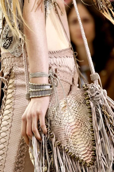 Look 44